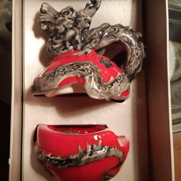 Blue Sky Other - Red Dragon Salt and Pepper